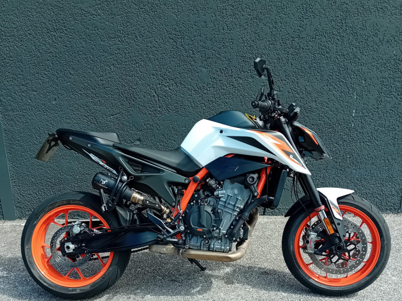 KTM 890 DUKE R