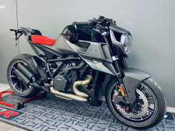 KTM BRABUS 1300 R EDITION (315€/mois)