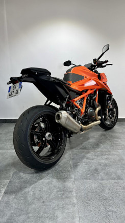 KTM 1390 SUPER DUKE R EVO