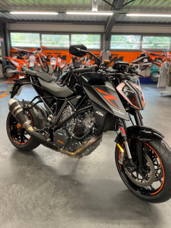 KTM 1290 SUPER DUKE R