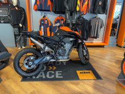 KTM 890 DUKE