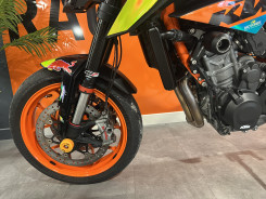 KTM 890 DUKE R