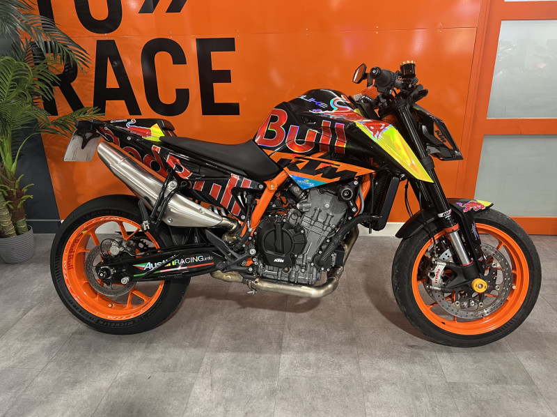 KTM 890 DUKE R