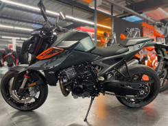 KTM 990 DUKE