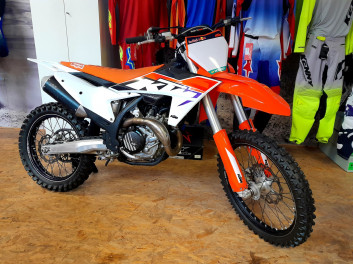 KTM 450 SX-F 2023 - (126 €/mois*)