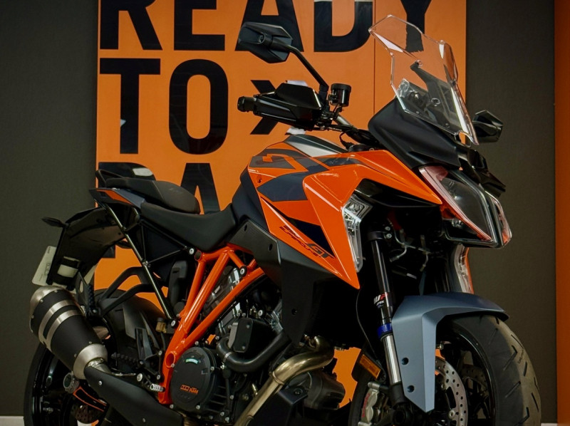 KTM 1290 SUPER DUKE GT TECH PACK