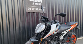 KTM 125 DUKE   1ERE MAIN  SEULEMENT 2900 KILOMETRES