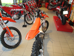 KTM 300 SX 2024 1h à partir de 149e/mois*