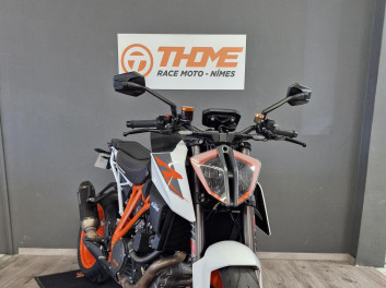 KTM 1290 SUPER DUKE R AKRAPOVIC PERFORMANCE (153€/mois)
