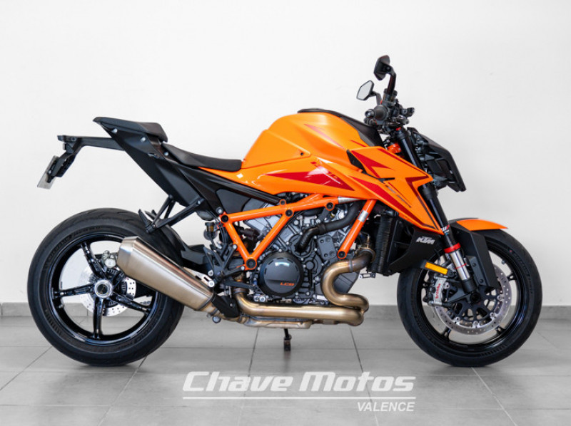 KTM - 1390 SUPER DUKE R