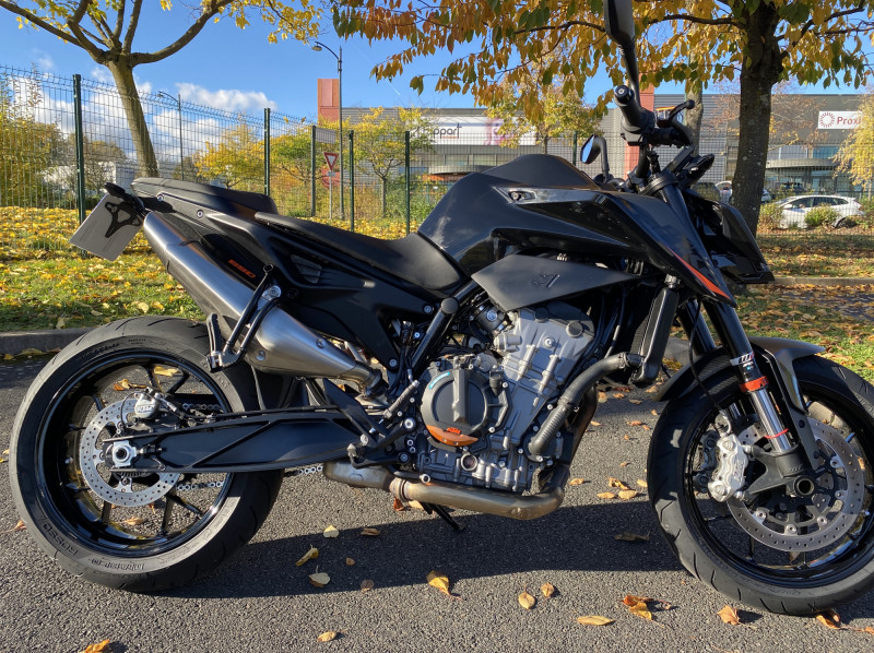KTM 890 DUKE 