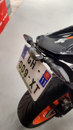 KTM 890 DUKE R