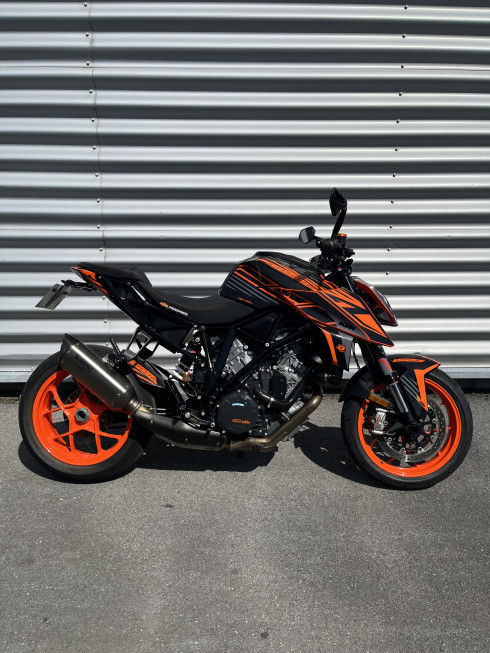 KTM 1290 SUPER DUKE R