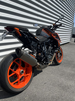 KTM 1290 SUPER DUKE R