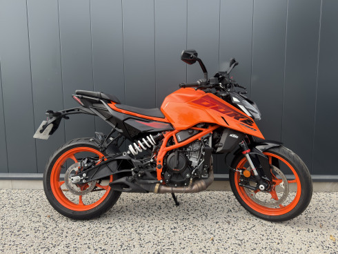 KTM 390 DUKE 2024
