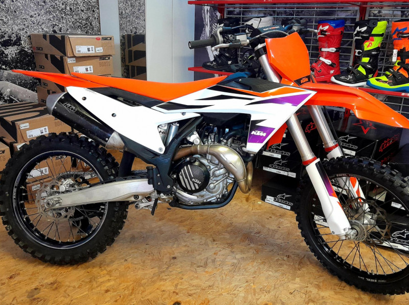 KTM 450 SX-F 2024 (130€/mois*)