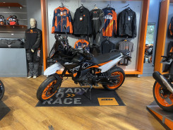 KTM 890 SMT