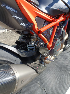 KTM SUPER DUKE 1290 RR 1705 kms 1ER MAIN  POT AKRAPOVIC