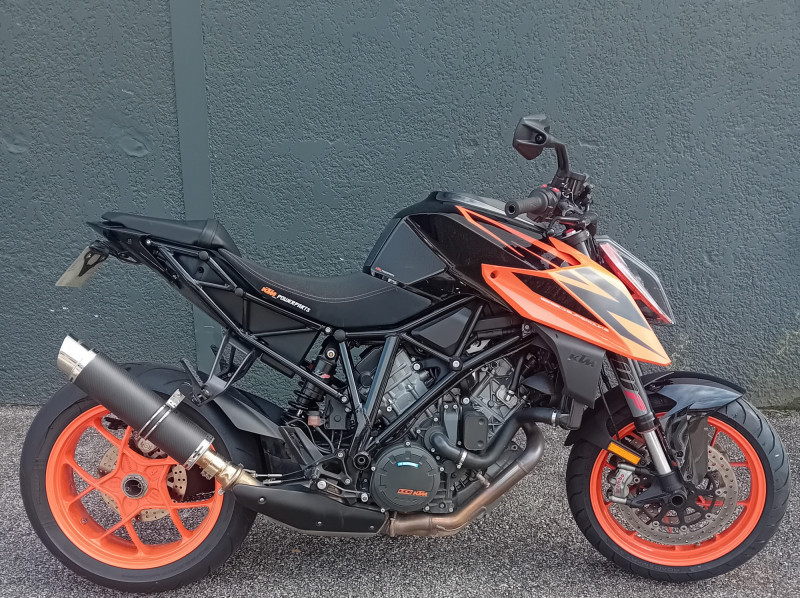KTM 1290 SUPER DUKE R