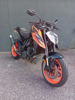 KTM 1290 SUPER DUKE R