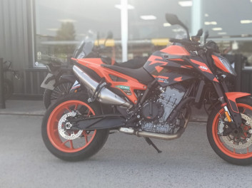 KTM 890 DUKE GP