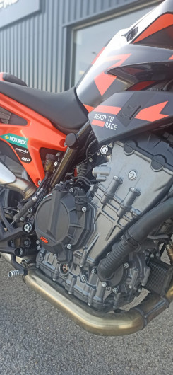 KTM 890 DUKE GP