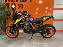 KTM 890 DUKE R