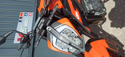 SUPERBE KTM 890 DUKE GP