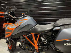 KTM 1290 SUPER DUKE GT 2022