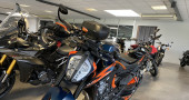 KTM 890 DUKE R