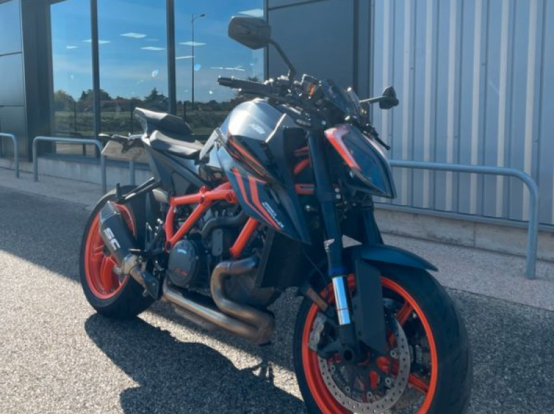 KTM 1290 SUPER DUKE R EVO