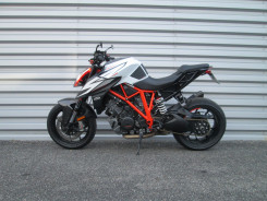 KTM 1290 SUPER DUKE R