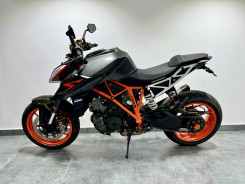 KTM 1290 SUPER DUKE R V2