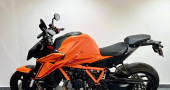 KTM 1390 SUPER DUKE R