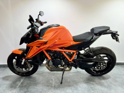 KTM 1390 SUPER DUKE R