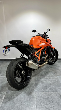 KTM 1390 SUPER DUKE R