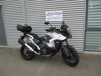 KTM 1290 SUPER ADVENTURE S 2024 + Valises KTM à partir de 320e/mois*