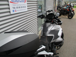KTM 1290 SUPER ADVENTURE S 2024 + Valises KTM à partir de 320e/mois*
