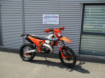 KTM 300 EXC HARDENDURO 2025 44h à partir de 192€/mois*
