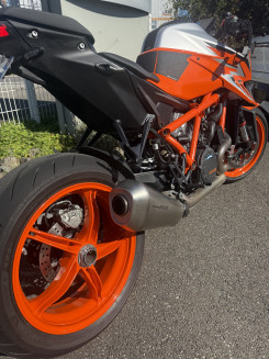 KTM 1290 SUPER DUKE R