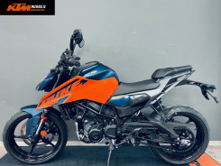 KTM 125 DUKE ABS 2025 580 KM 4990€ (96€/mois)*