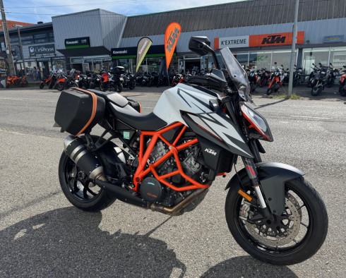 KTM 1290 SUPER DUKE R