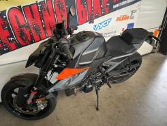 KTM 990 DUKE
