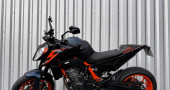 KTM 890 DUKE R 2022 - 13 766 Kms