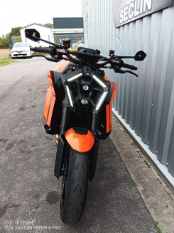KTM 1390 SUPER DUKE R