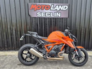 KTM 1390 SUPER DUKE R