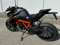 KTM 1390 SUPER DUKE R EVO
