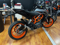 KTM 390 DUKE