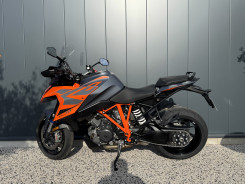 KTM 1290 SUPER DUKE GT 2023