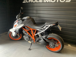 KTM 1290 SUPER DUKE R